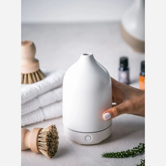 White Ceramic Glass Diffuser – Aromatherapy, Home Accent - Picture 2 of 4